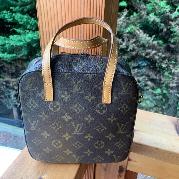Louis Vuitton Monogram Spontini Bag - Picture 3 of 16